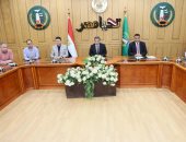 محافظ المنوفية يناقش الاستعدادات الاستباقية لموسم ارتفاع منسوب النيل