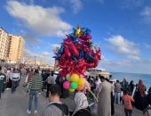 شلالات البالونات وبهجة بالشواطئ والمتنزهات احتفالًا بعيد الأضحى بالمحافظات