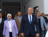 محافظ الإسكندرية يزور مستشفى الطلبة ويهنئ المرضى والأطقم الطبية بعيد الأضحى