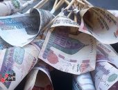 شاب يهدى خطيبته عيدية عبارة عن باقة 3 آلاف جنيه فى عيد الأضحى.. صور