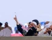 الحجاج يواصلون غدا رمى الجمرات فى ثانى أيام التشريق.. رفع جاهزية المسجد لطواف الوداع للمتعجلين.. أولى رحلات المغادرة غدا وآخر رحلة 15محرم.. 870 منصة لإنهاء إجراءات السفر والصحة: 466 حالة إجهاد حرارى ولا وبائيات