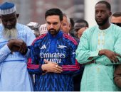عمدة نيويورك يحتفل بعيد الأضحى مرتدياً قميص أرسنال..ما القصة؟