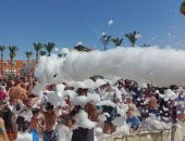 مهرجان الفوم بارتي ينشر البهجة بفنادق الغردقة في ثالث أيام عيد الأضحى.. صور