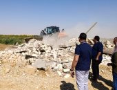 محافظ السويس يوجه بإزالة التعديات واسترداد أراضي الدولة.. اعرف التفاصيل