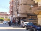 من أمام المستشفى.. استعدادات جنازة والدة الفنان أحمد حلمي ببنها (فيديو)