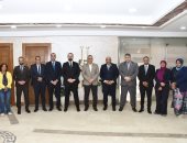 نائب محافظ أسوان يستقبل مديرى المستشفيات الجدد