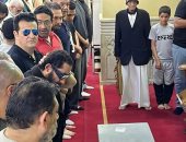 أشرف زكى: لا نمنع أحدا من تقديم واجب العزاء ولكن نرفض فرض نفسه فى مناسبات أسرية