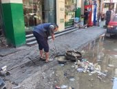محافظ الدقهلية يكلف رئيس شركة المياه بإصلاح انسداد في خط الصرف بشارع الترعة