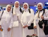 حجاج بيت الله الحرام يودعون الأراضي المقدسة حاملين المصحف الشريف.. خدمات مكثفة بمطارات المملكة لعودة الحجاج.. 22 ألف موظف فى 6 مطارات لإنهاء إجراءات الرحلات المغادرة.. والجزائر: بدء عودة حجاجنا اليوم