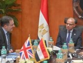 وزير الاستثمار يلتقى السفير البريطانى لتعزيز الشراكة الاقتصادية