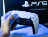 ماذا يعنى الضوء البرتقالى فى يد تحكم PlayStation 5؟