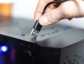أيهما أسرع: منفذ USB الأزرق أم التركواز «Teal»؟