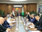 محافظ الجيزة يلتقى وفدا من منطقة شيوتشو الصينية لبحث التعاون الثنائى