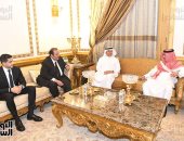 وزراء وكبار رجال الدولة وسفراء الدول فى عزاء والد السفير السعودى بالقاهرة