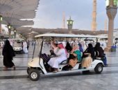 ضيوف الرحمن يتوافدون إلى المسجد النبوى بعد إتمامهم مناسك الحج 