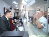 محافظ دمياط يبحث شكاوى ومطالب أهالى المدينة ضمن مبادرة «المحافظ هيجيلك»