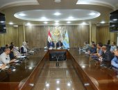 محافظ كفر الشيخ يوجه بسرعة حصر المحال العامة غير المرخصة لتوفيق أوضاعها