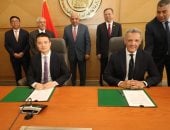 وزير الكهرباء يشهد توقيع اتفاقيتان لإقامة محطتين لتخزين الطاقة بنظام البطاريات 