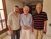 ياسر جلال بعد زيارة دار إقامة كبار الفنانين: أسعد أيام حياتى.. فيديو