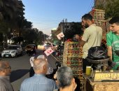 سيارات الطماطم تجوب شوارع الدقهلية للبيع بـ 10 جنيه للمواطنين.. فيديو وصور