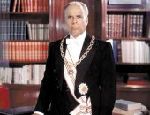 سعيد الشحات يكتب: ذات يوم 4 يونيو 1968.. الرئيس التونسى الحبيب بورقيبة يمنح أم كلثوم أرقى وأكبر الأوسمة.. وزوجته السيدة وسيلة تقلدها الوسام فى احتفال «الاتحاد القومى النسائى»