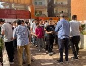 محافظ الجيزة من داخل لجان الشهادة الإعدادية: أكثر من 200 ألف طالب يؤدون الامتحانات.. غرفة عمليات للمتابعة لحظة بلحظة وتكثيف النظافة بمحيط اللجان.. والتعليم تحذر من حيازة الهواتف وعقوبات تصل للحرمان من الامتحان
