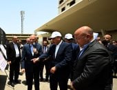 رئيس الوزراء يتفقد هيئة النقل العام بالقاهرة لمتابعة المنظومة المطورة