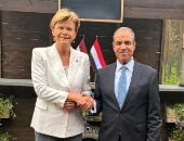 وزير الخارجية يشيد بمستوى العلاقات بين القاهرة وريجا خلال لقائه بنظيرته اللاتفية