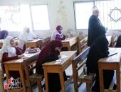 وكيل الأزهر يتفقد امتحانات الشهادة الثانوية بمجمع معاهد مدينة نصر النموذجى