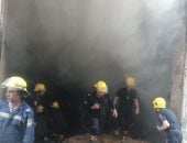 اندلاع حريق فى مطبعة ورق بالمحلة والحماية المدنية تسيطر على النيران
