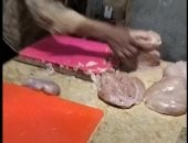 450 كيلو فراخ ميتة.. ضبط عصابة الفاست فوود فى بدروم مسجد بالفيوم