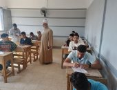 رئيس منطقة سوهاج الأزهرية يتفقد لجان الثانوية بجهينة وطهطا