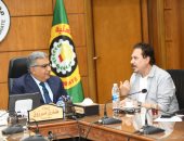 بحث استعدادات استضافة الدورة الـ19 للمهرجان القومي للمسرح المصري بالمنصورة 