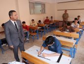 محافظ المنوفية يتفقد عدد من لجان امتحانات الشهادة الإعدادية.. اعرف التفاصيل