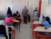 إحالة 4 ملاحظين وإدارية للتحقيق بلجان الشهادة الإعدادية بالفيوم