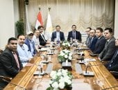 وزيرا الزراعة والرياضة يلتقيان مسؤولي الهيئة العامة لسباق الخيل لبحث خطط تطوير الرياضة