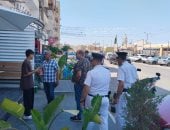 حملات مكثفة بحى ثالث الإسماعيلية لمراجعة التراخيص وإزالة الإشغالات.. صور