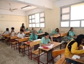 طلاب الإعدادية يؤدون امتحان الهندسة والتربية الفنية اليوم بجنوب سيناء