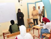 محافظ أسوان يوجه بقصر امتحانات الإعدادية على الطلاب المقيمين داخل نطاقهم الجغرافي