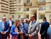 رئيس إريتريا يزور وحدات سكن لكل المصريين ويشيد بالمشروع