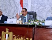 محافظ سوهاج يوجه بتوحيد أجور العاملين بالسركي والعقود
