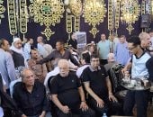 أسرة الفنان الراحل عبد العزيز مخيون تتلقى واجب العزاء بالبحيرة.. فيديو