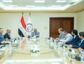 وزير الإنتاج الحربي يستقبل وفدا أكاديميا وطلابيا من هندسة الإسكندرية
