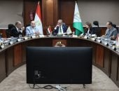 محافظ الجيزة يترأس اجتماع مجلسى عرب أبو ساعد بالصف وجرزا بالعياط الصناعيتين