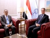 أحمد المسلماني يستقبل  وزير الدولة للإعلام قبيل حديثه في برنامج (من ماسبيرو)