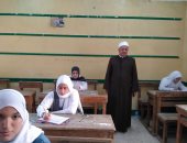 رئيس أزهرية القليوبية يتابع انتظام وانضباط الثانوية الأزهرية بلجان بنها