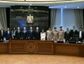 رئيس الوزراء يشهد مراسم توقيع اتفاقية نقل ملكية حصة من محطات وقود وطنية