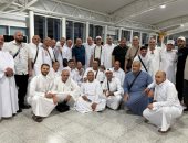 فرحة بوصول 232 حاجا لكفر الشيخ.. استقبال حافل من الأهالي.. صور وفيديو