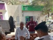 إنشاء مقاعد لكبار السن أمام مكتب بريد زنين فى بولاق الدكرور وتحسين المظهر الحضارى