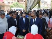 محافظ كفر الشيخ: الكشف على 3182 مواطنًا وصرف 512 نظارة و190 عملية رمد مجانا